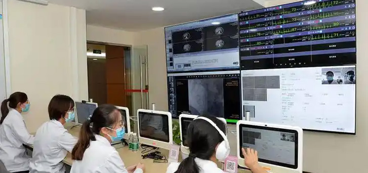 医院诊疗室会诊中心显示场景